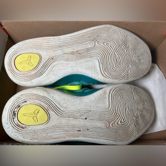 Kobe IX EM - Picture 3 of 6